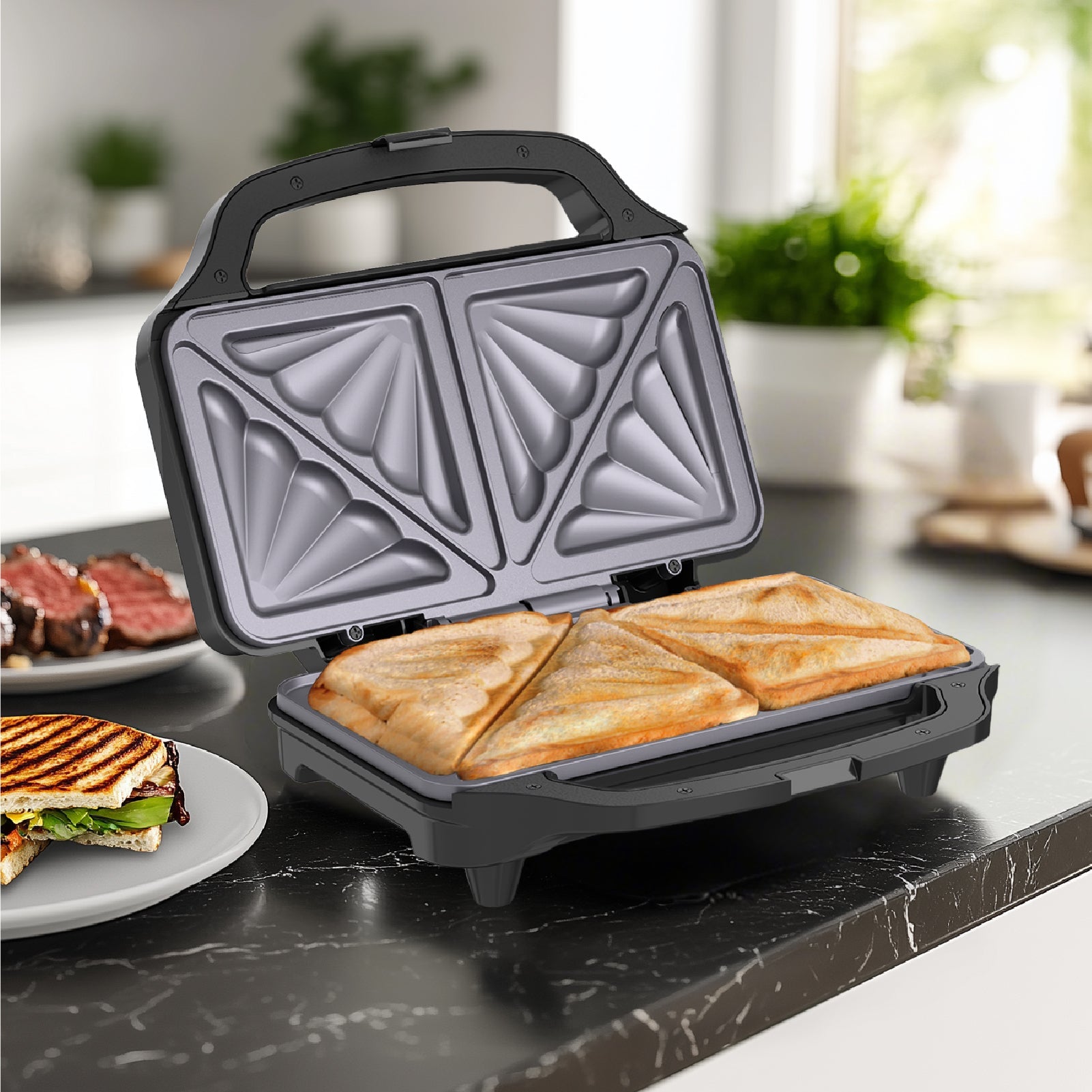 Stainless Steel XL Sandwich Maker 900W with Non-Stick Plates & Cool-Touch Handle